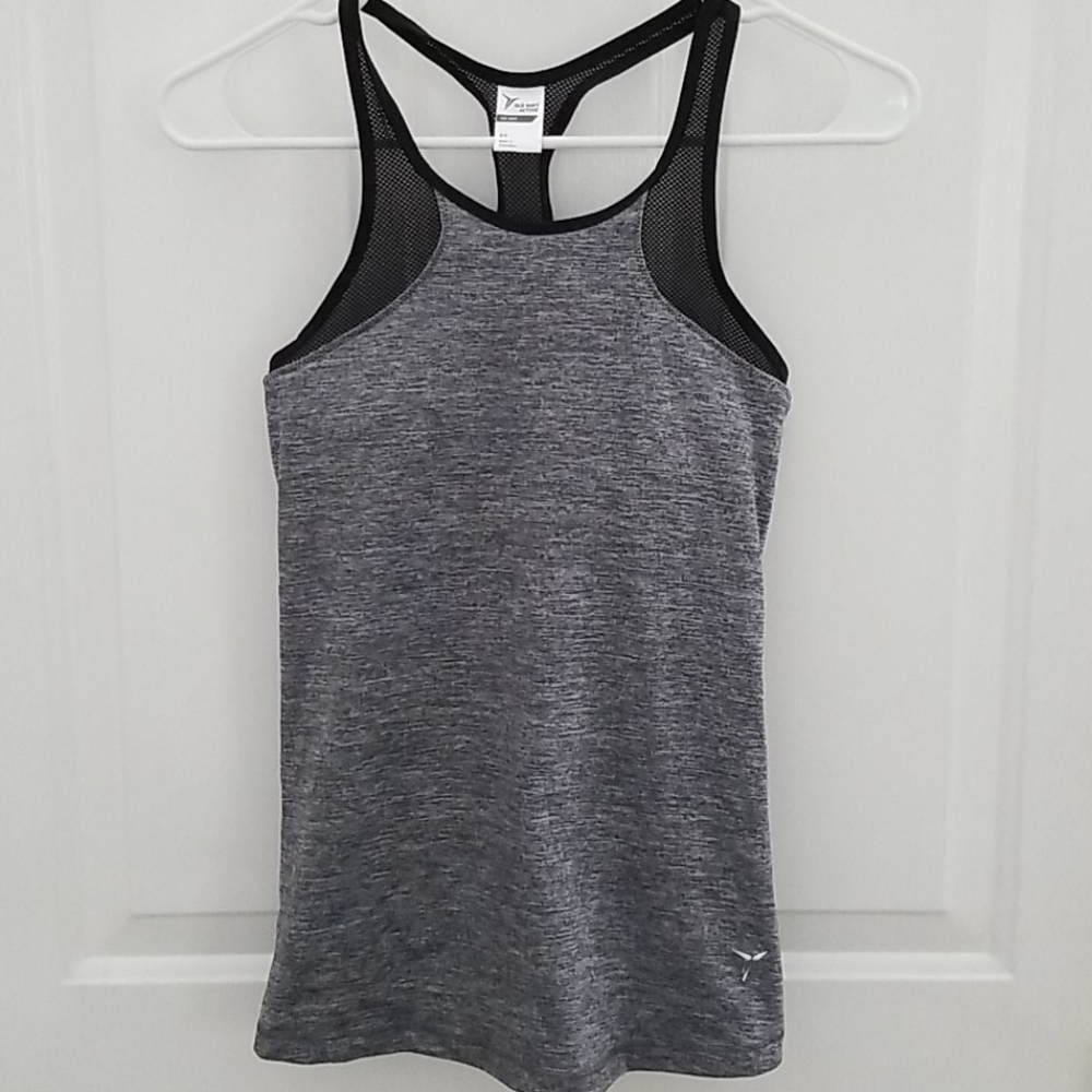 Old Navy Sleeveless Activewear Top Size Small Petite